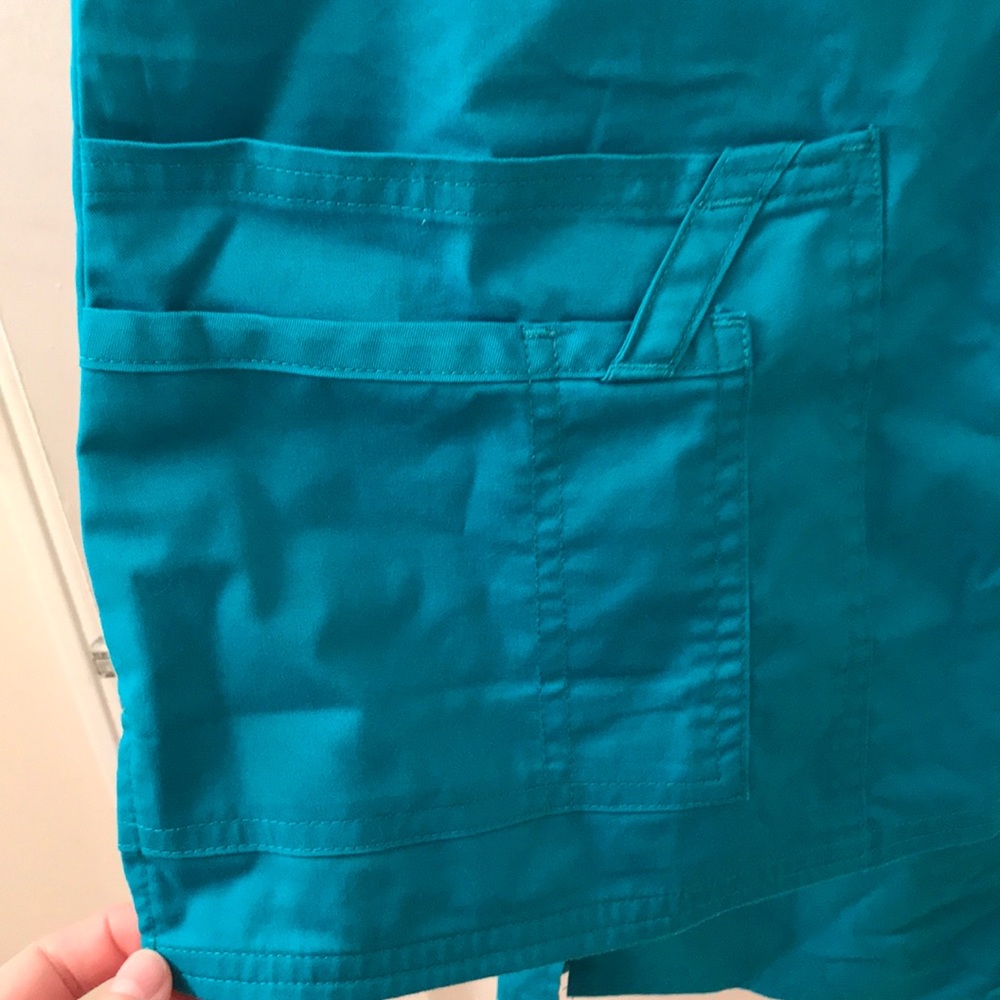 Scrub set - Picture 3 of 4